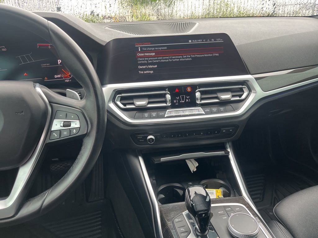 Used 2021 BMW 330i Sedan w/ Convenience Package RWD image 16