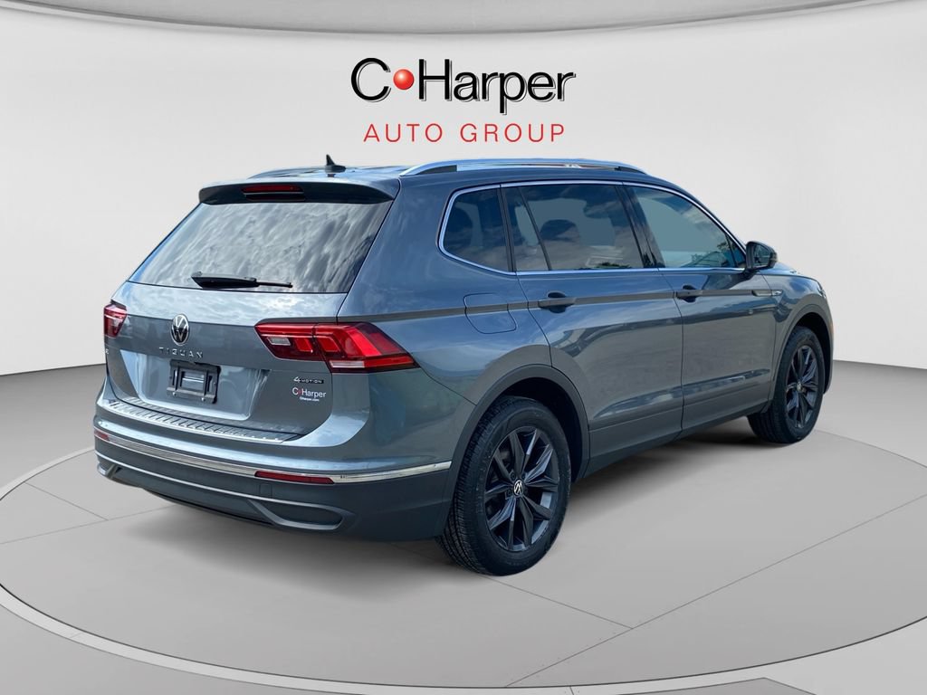 Used 2023 Volkswagen Tiguan SE AWD/4WD image 3