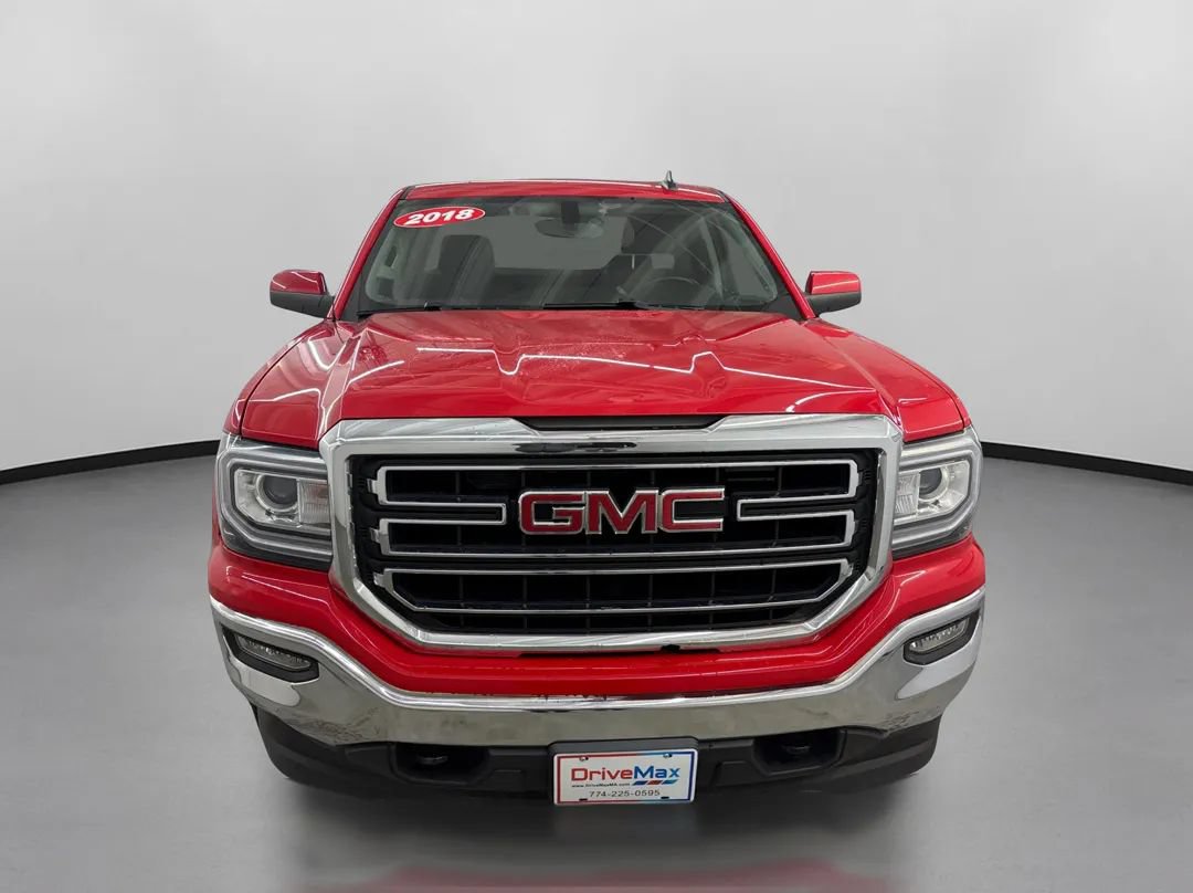 Used 2018 GMC Sierra 1500 SLE w/ SLE Value Package AWD/4WD image 2
