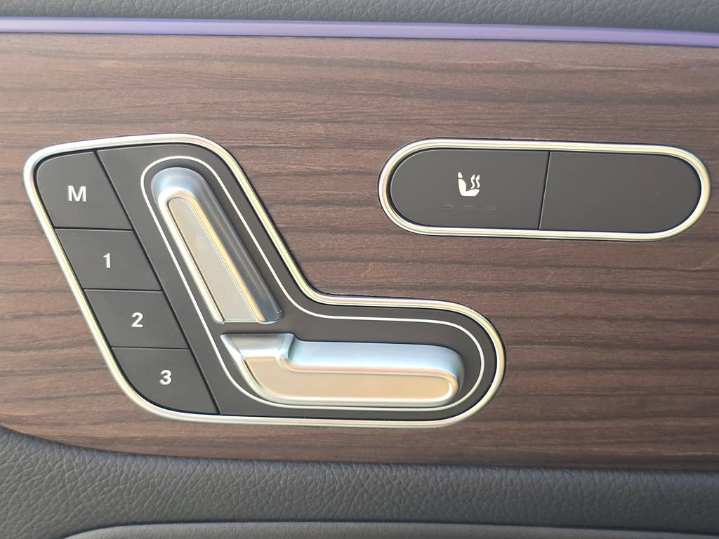 New 2026 Mercedes-Benz GLB 250 4MATIC image 6