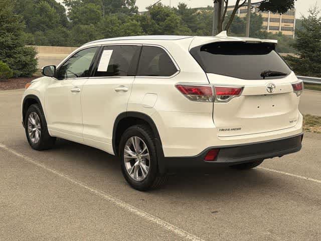 Used 2015 Toyota Highlander XLE AWD/4WD image 35