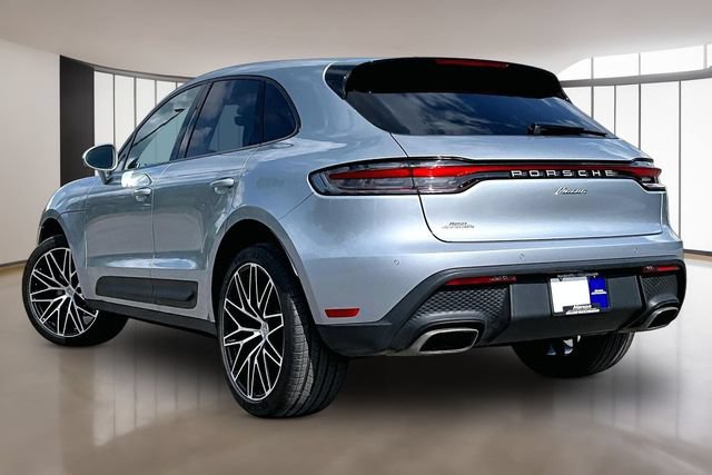 Used 2026 Porsche Macan AWD/4WD image 4