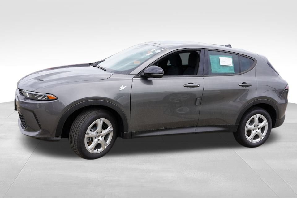 New 2025 Dodge Hornet GT w/ Cold Weather Group AWD/4WD image 6