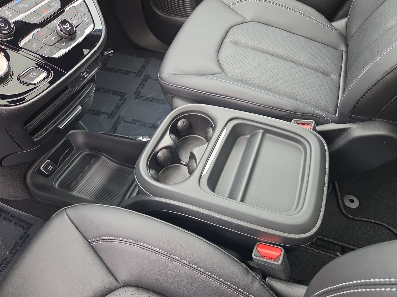 New 2027 Chrysler Pacifica Select w/ Family Tech Group FWD image 33