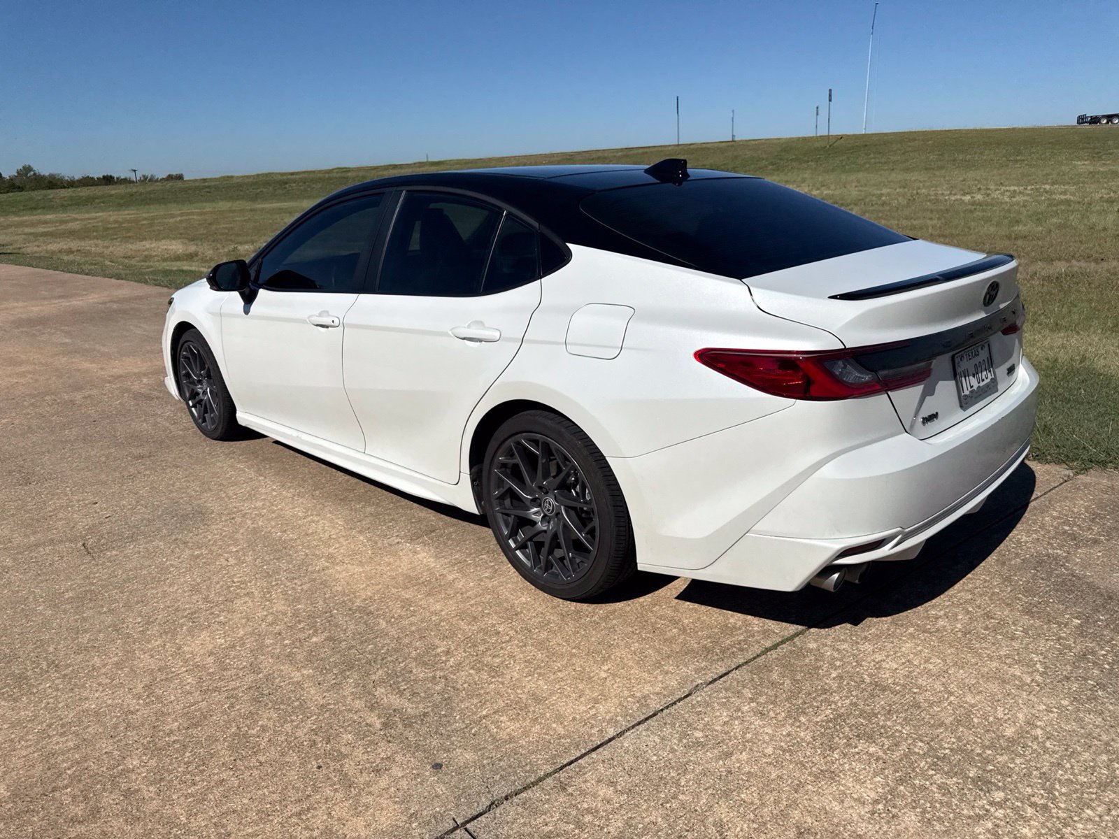 Used 2025 Toyota Camry XSE w/ Premium Package FWD image 10