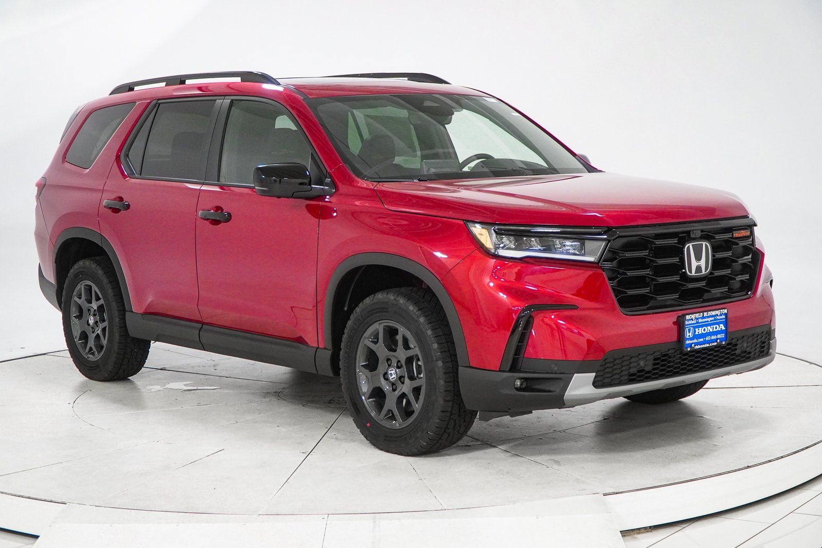 New 2025 Honda Pilot TrailSport image 14