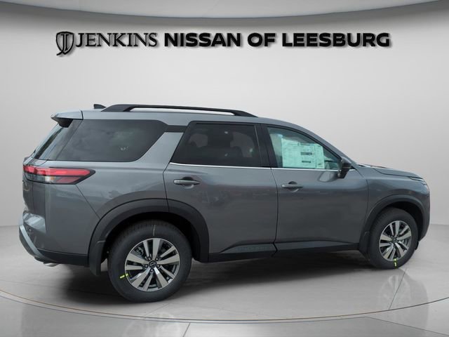 New 2026 Nissan Pathfinder SL FWD image 5