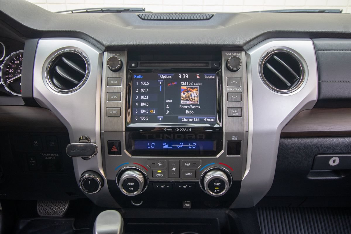 Used 2018 Toyota Tundra Limited AWD/4WD image 25