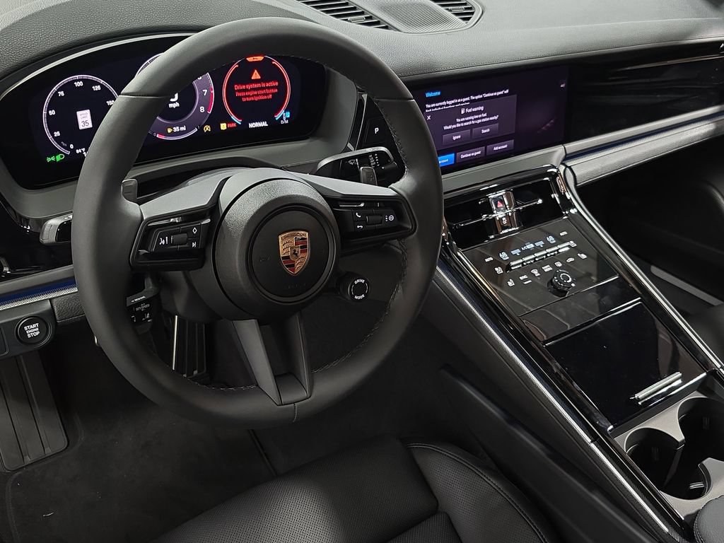 Certified 2025 Porsche Panamera RWD image 4