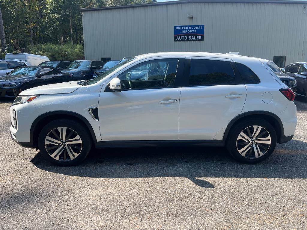 Used 2020 Mitsubishi Outlander Sport SE FWD image 11