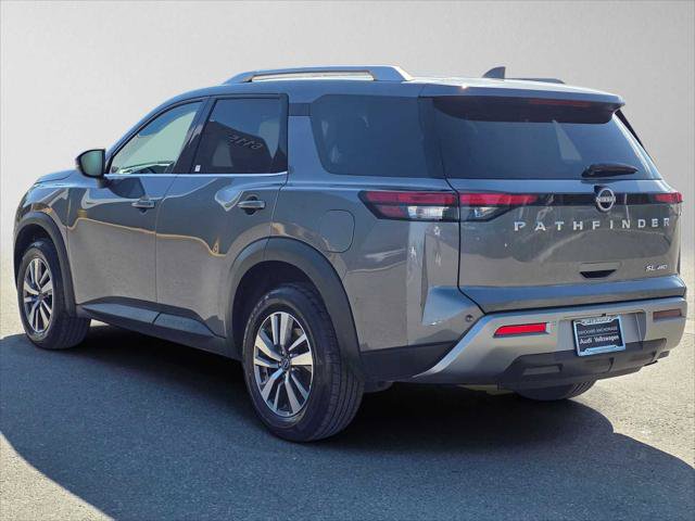 Used 2025 Nissan Pathfinder SL AWD/4WD image 5