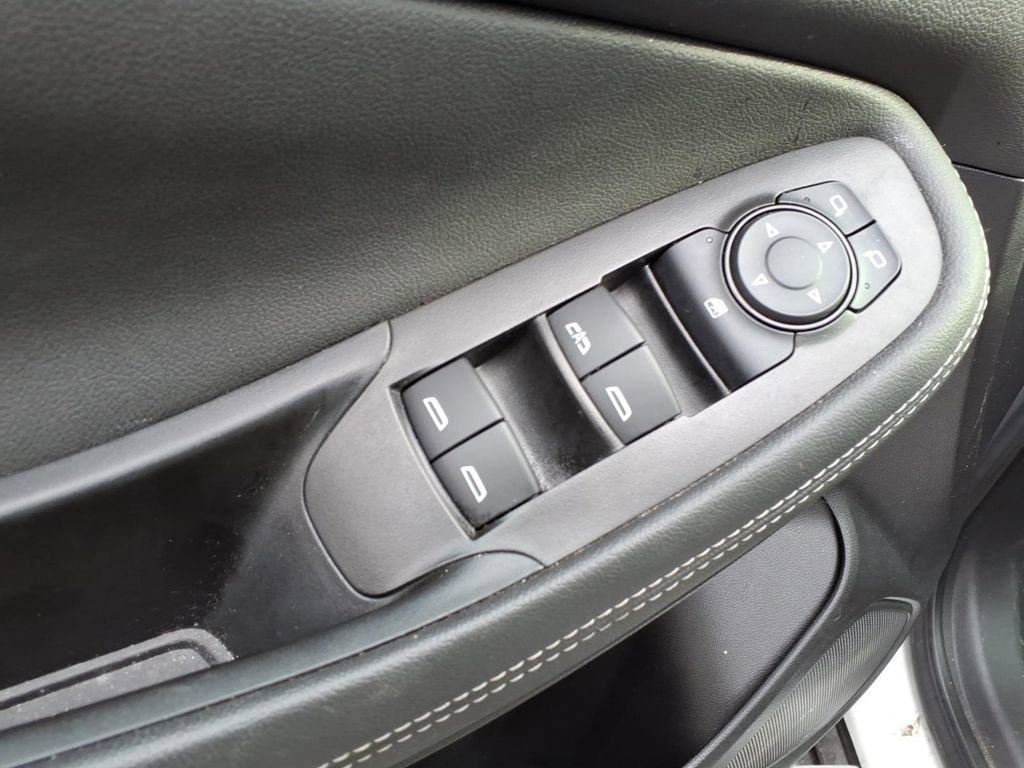 Used 2023 Buick Encore GX Select image 21