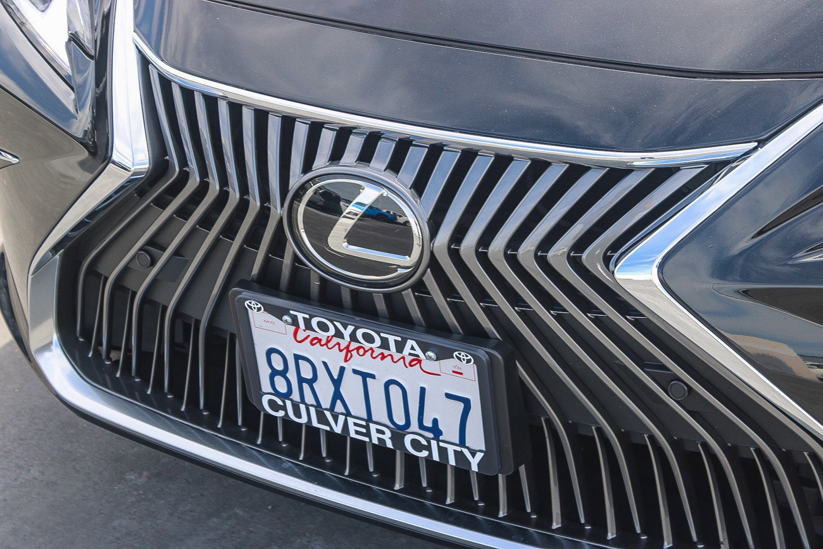 Used 2020 Lexus ES 350 w/ Premium Package image 6