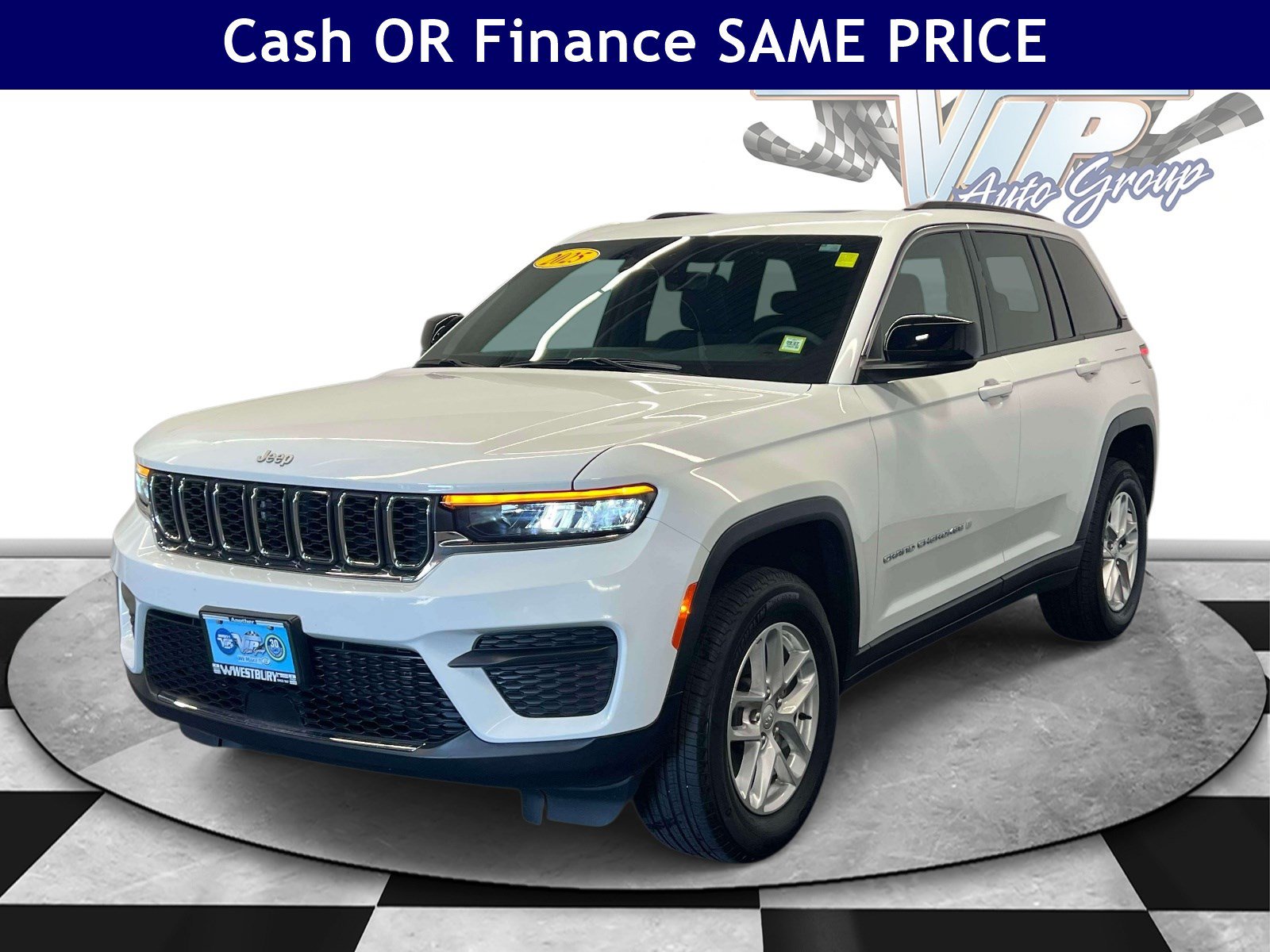 Used 2025 Jeep Grand Cherokee Laredo X w/ Luxury Tech Group I AWD/4WD image 6