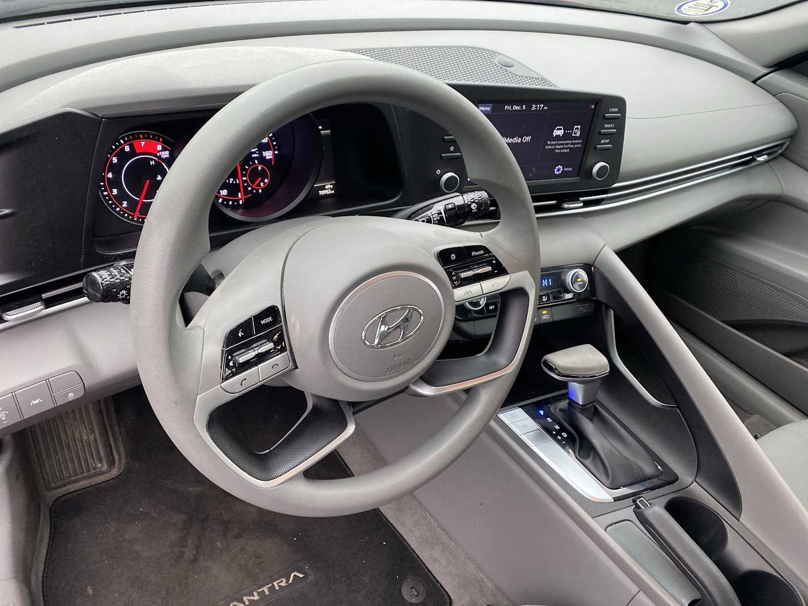 Certified 2021 Hyundai Elantra SEL image 12