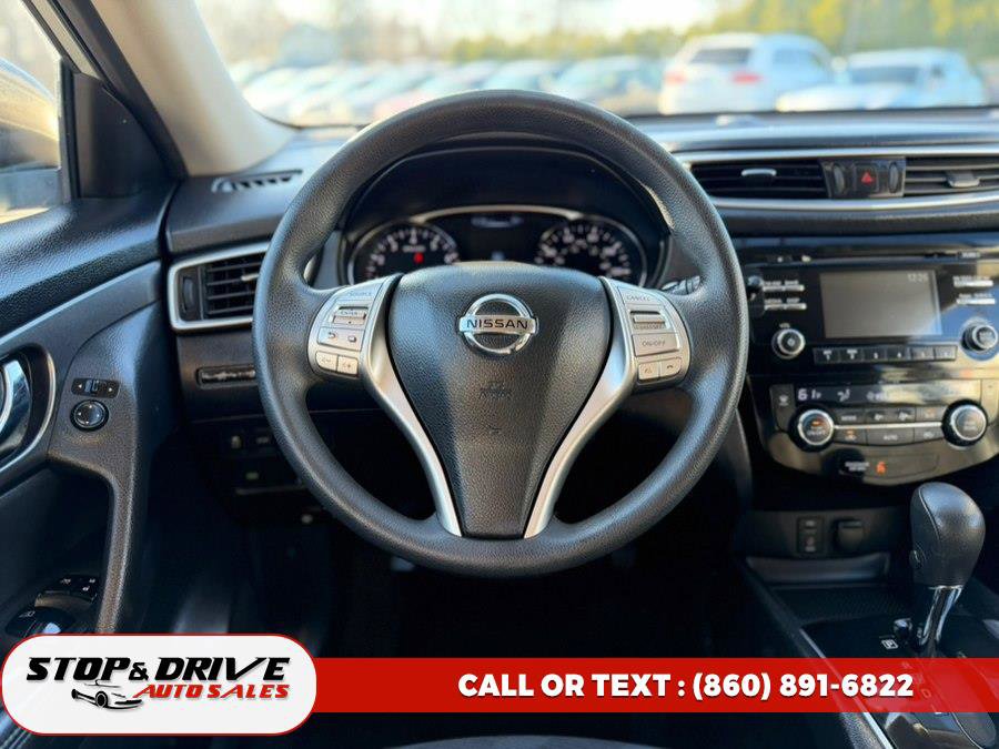 Used 2015 Nissan Rogue SV image 13