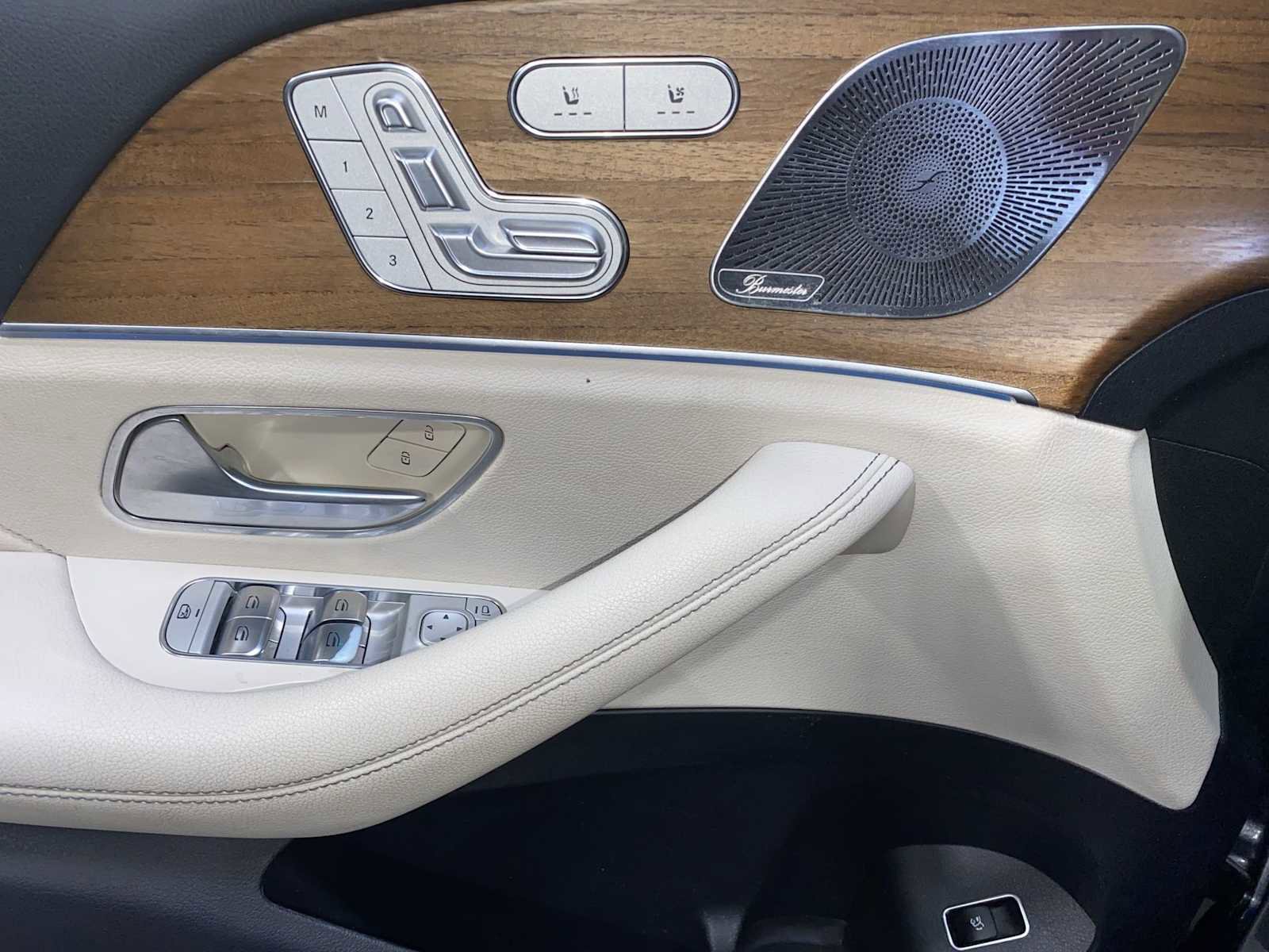 Used 2022 Mercedes-Benz GLE 350 4MATIC image 23