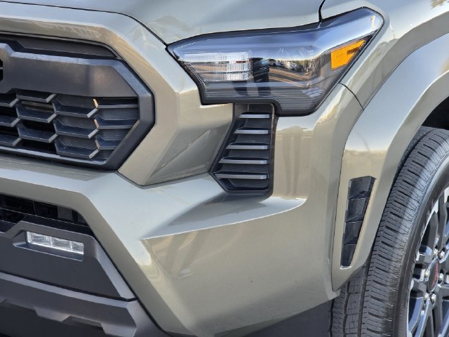 Used 2024 Toyota Tacoma TRD Sport RWD image 6