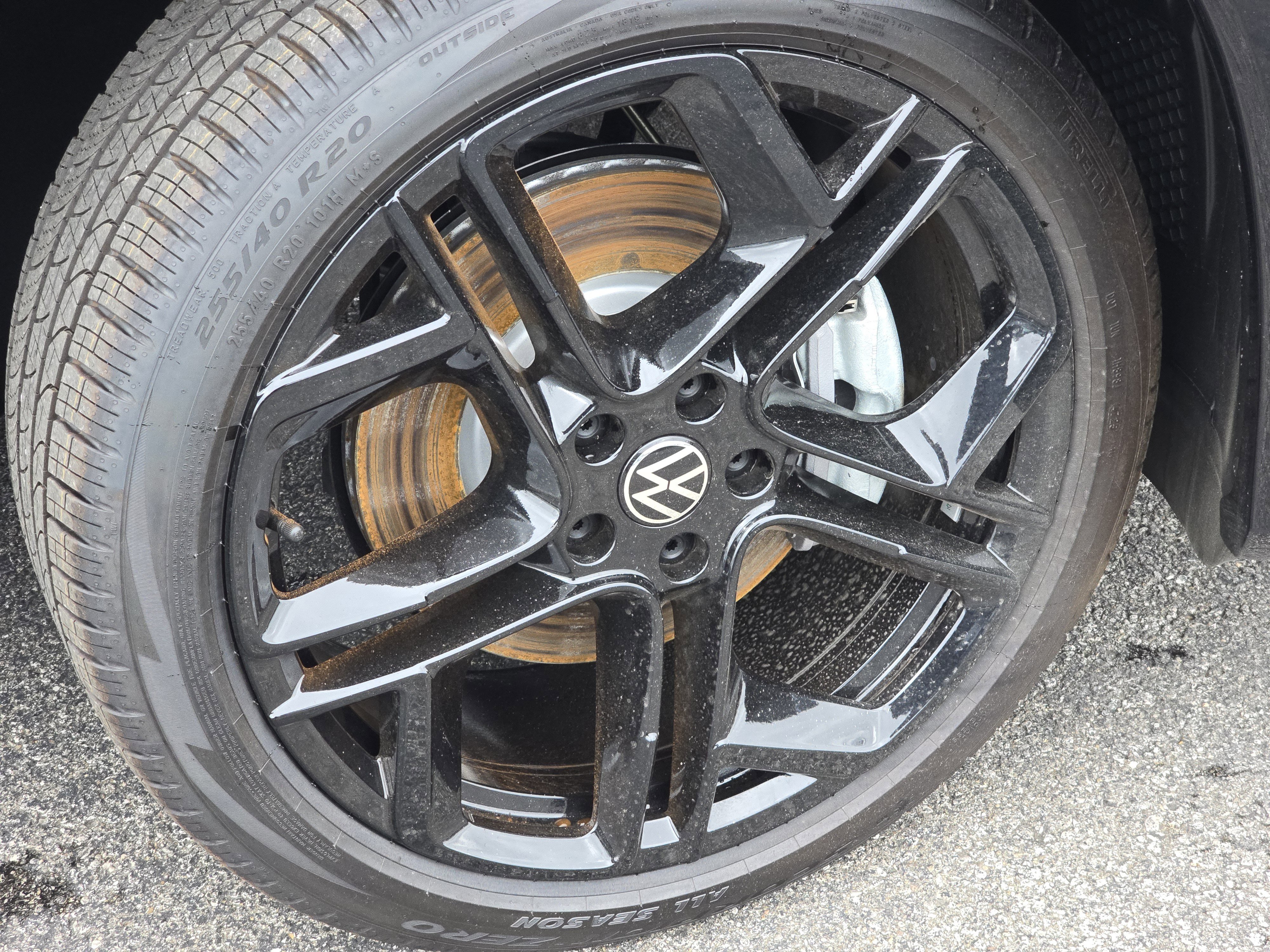 New 2026 Volkswagen Tiguan SE R-Line AWD/4WD image 13