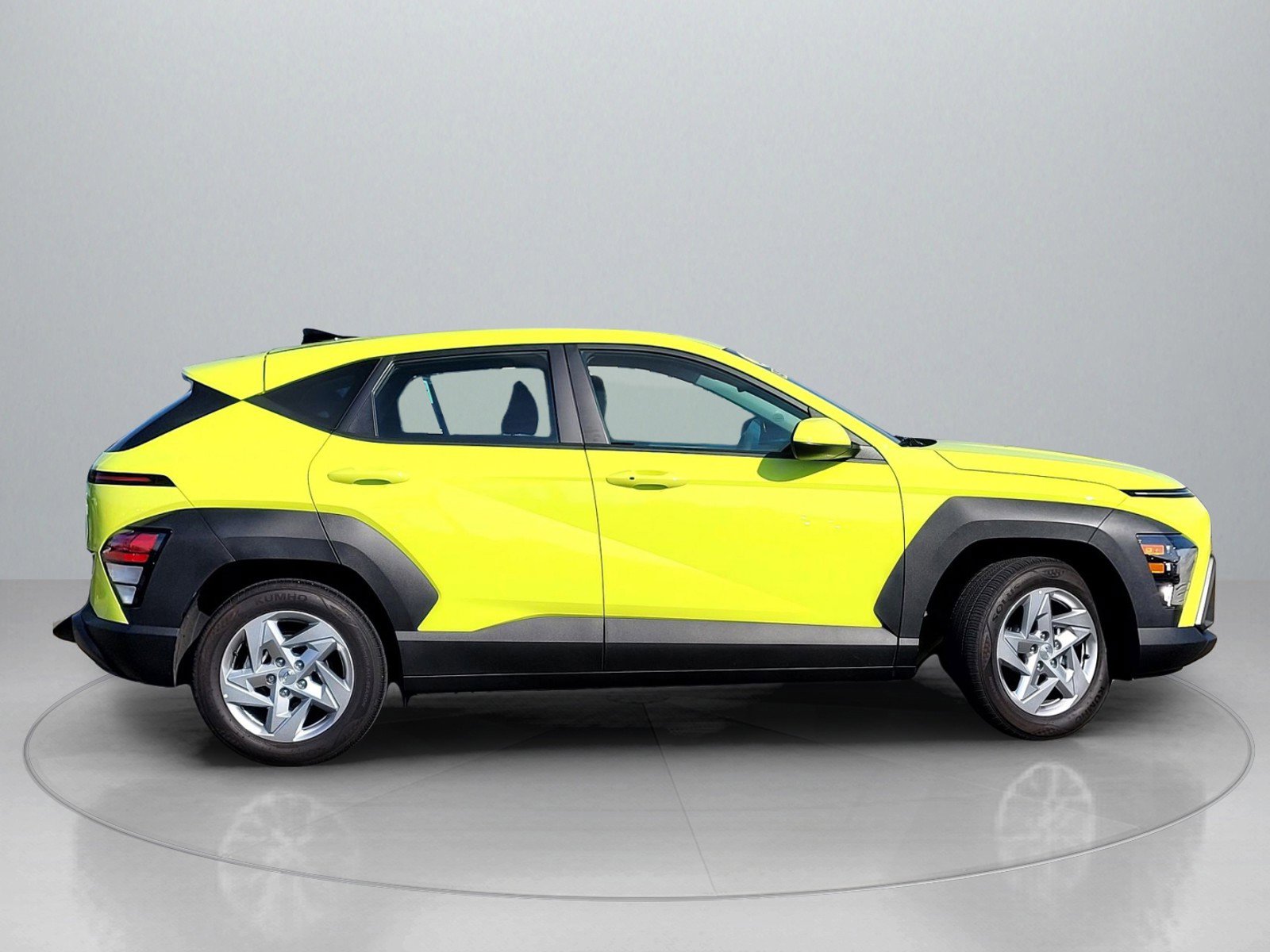 Used 2025 Hyundai Kona SE image 9