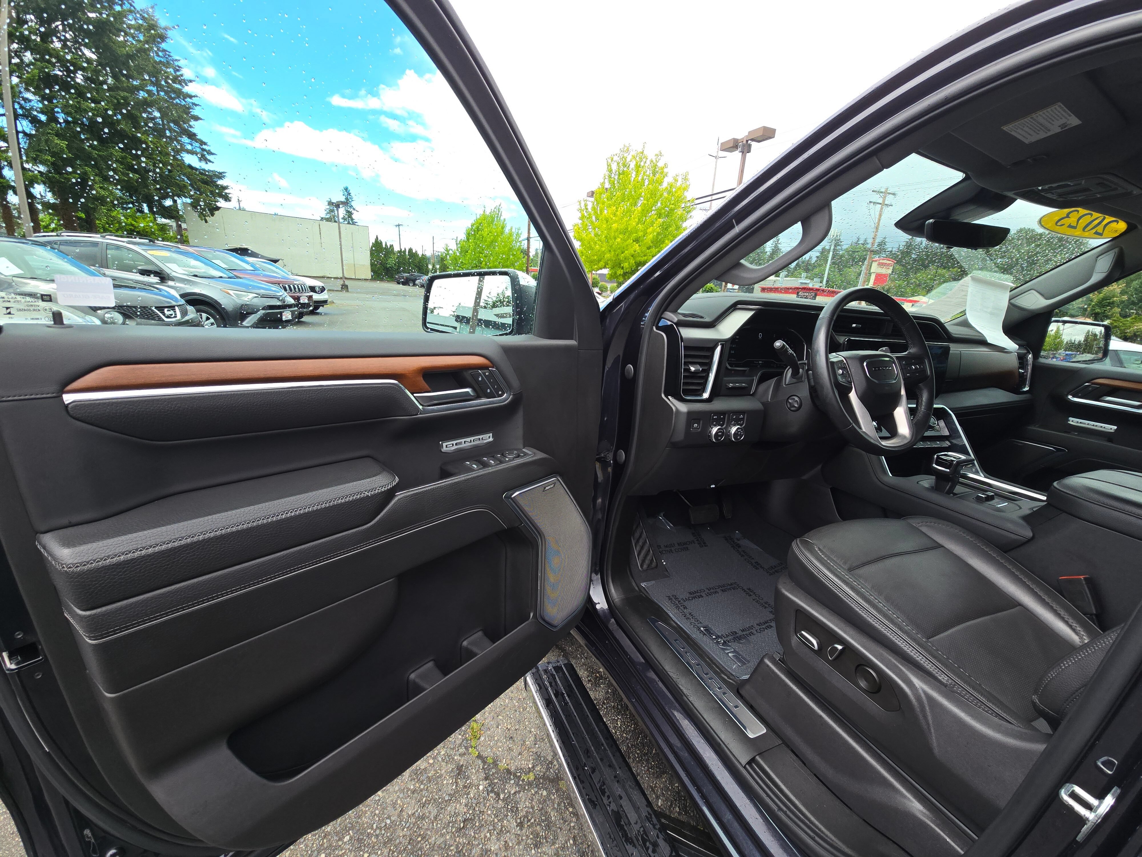 Used 2023 GMC Sierra 1500 Denali w/ Technology Package AWD/4WD image 20