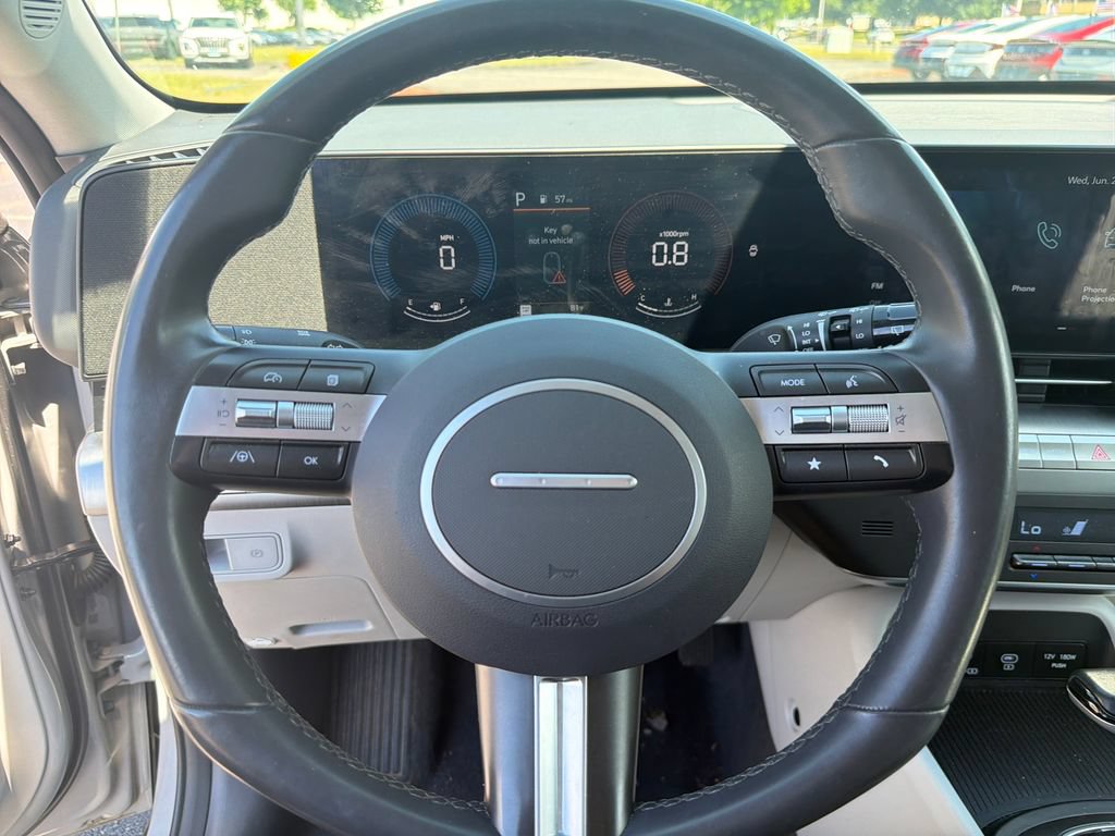 Used 2025 Hyundai Kona SEL AWD/4WD image 15