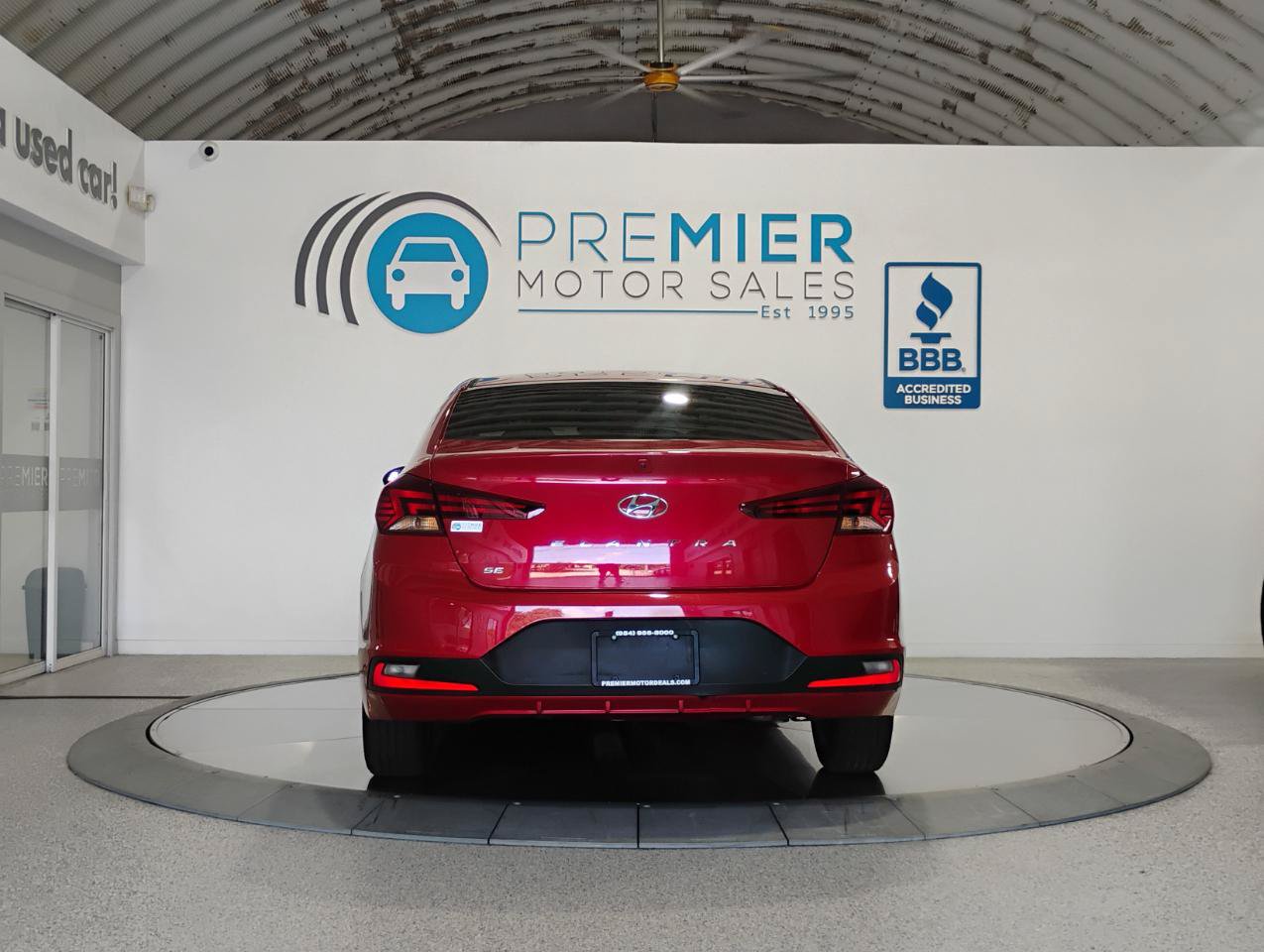 Used 2020 Hyundai Elantra SE w/ Cargo Package (C1) FWD image 5