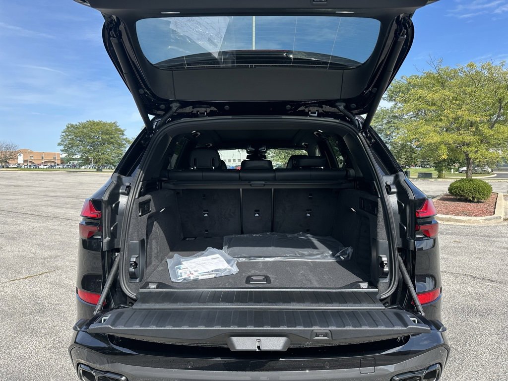 New 2026 BMW X5 M60i image 23
