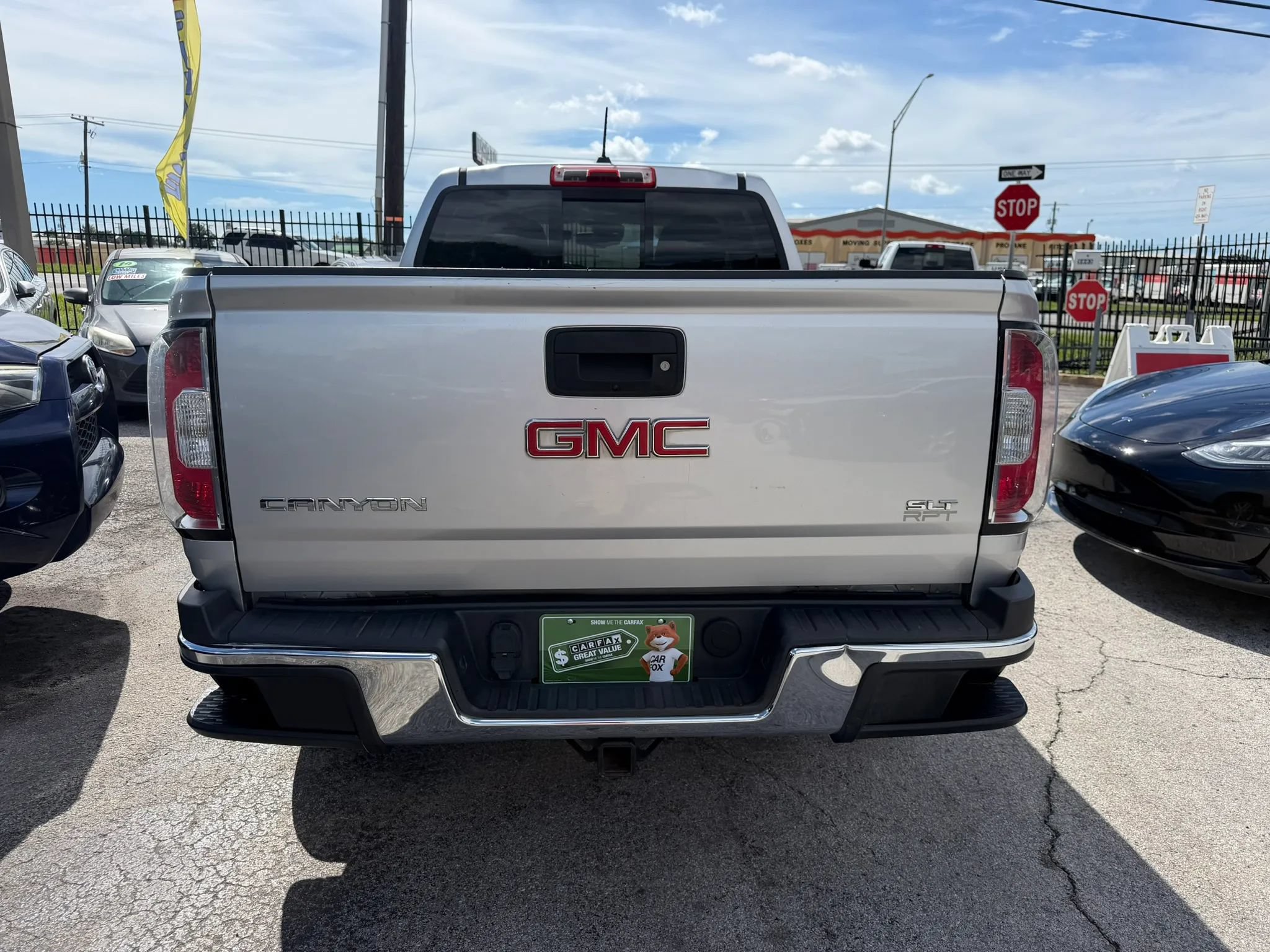 Used 2016 GMC Canyon SLT w/ Driver Alert Package RWD image 5