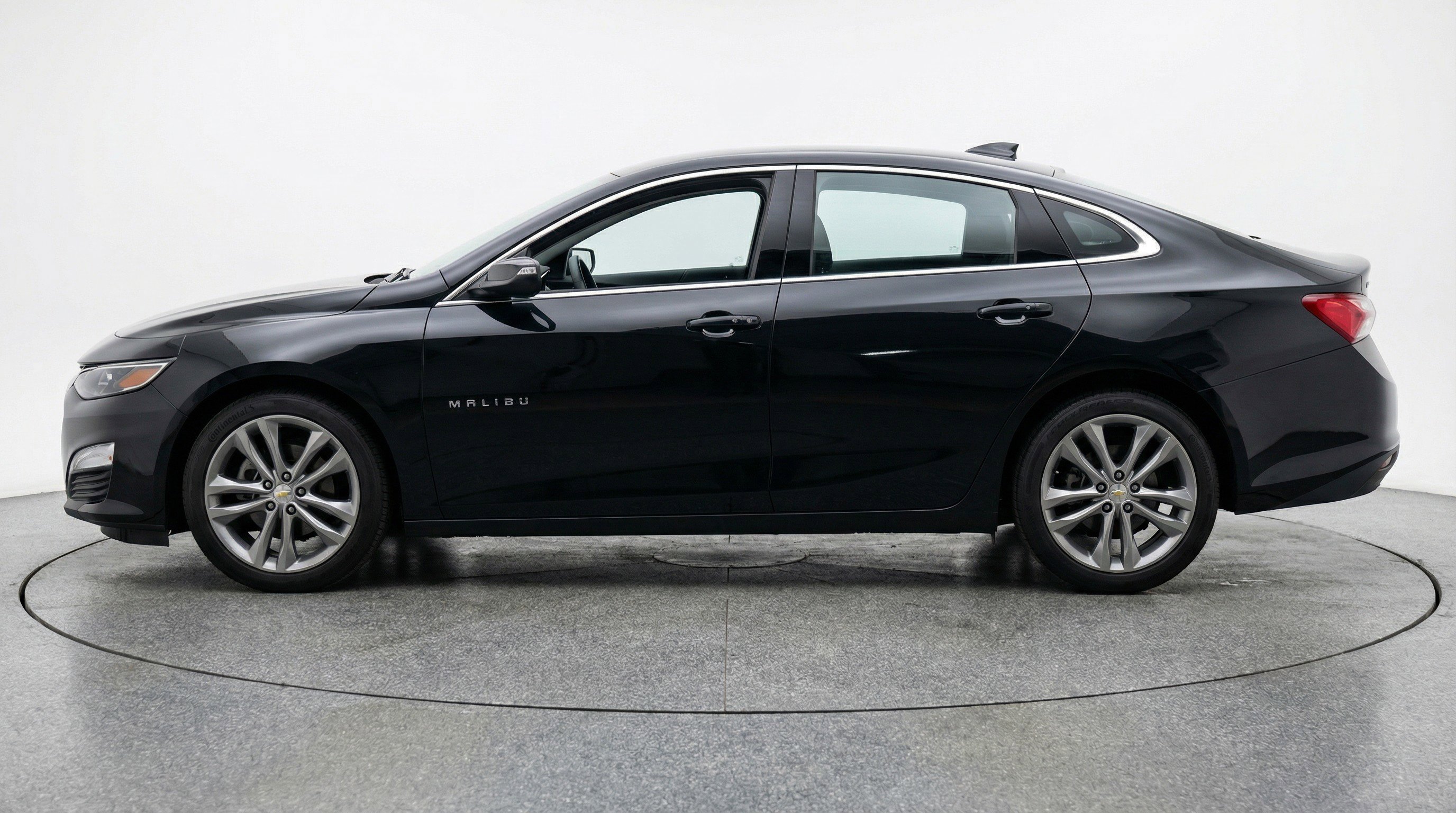 Used 2024 Chevrolet Malibu LT image 5