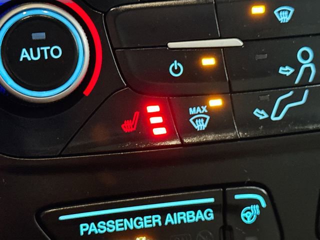 Used 2018 Ford Escape Titanium w/ Ford Safe & Smart Package image 21