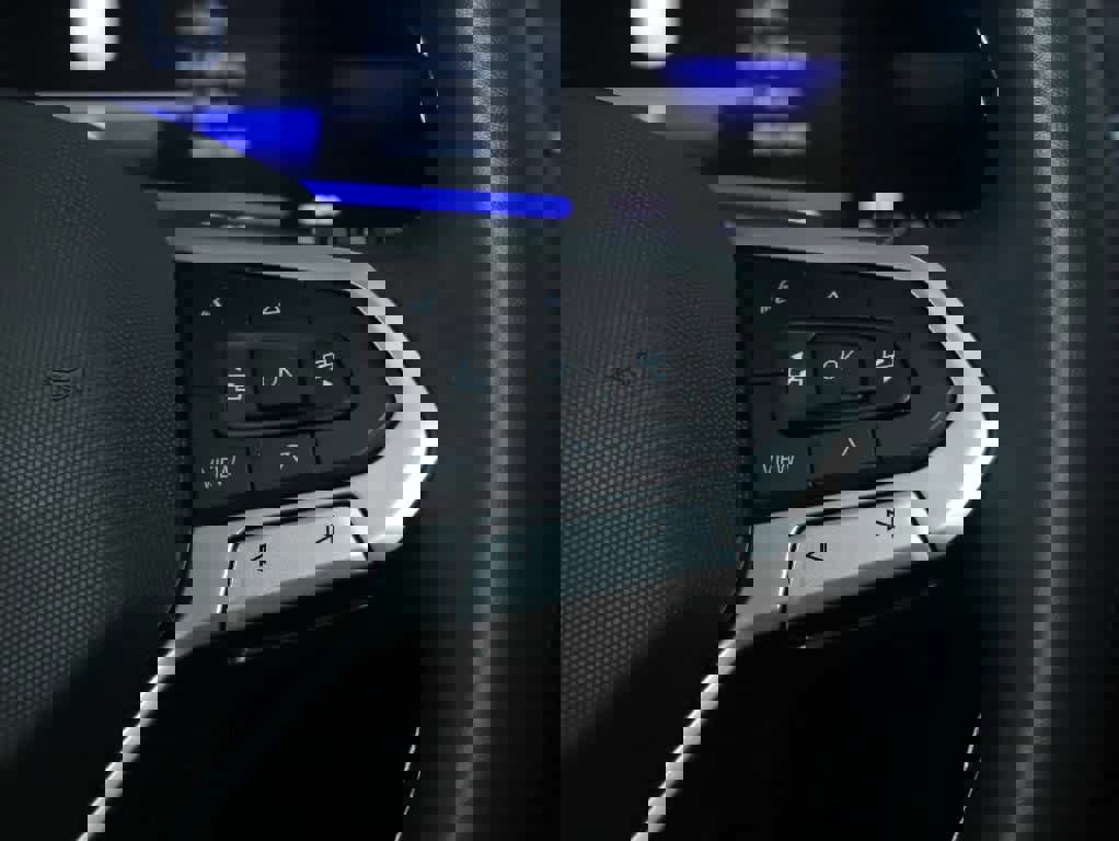 Certified 2023 Volkswagen Tiguan SE image 23