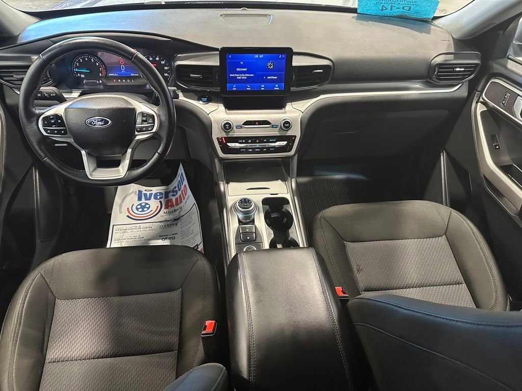 Used 2023 Ford Explorer XLT image 24