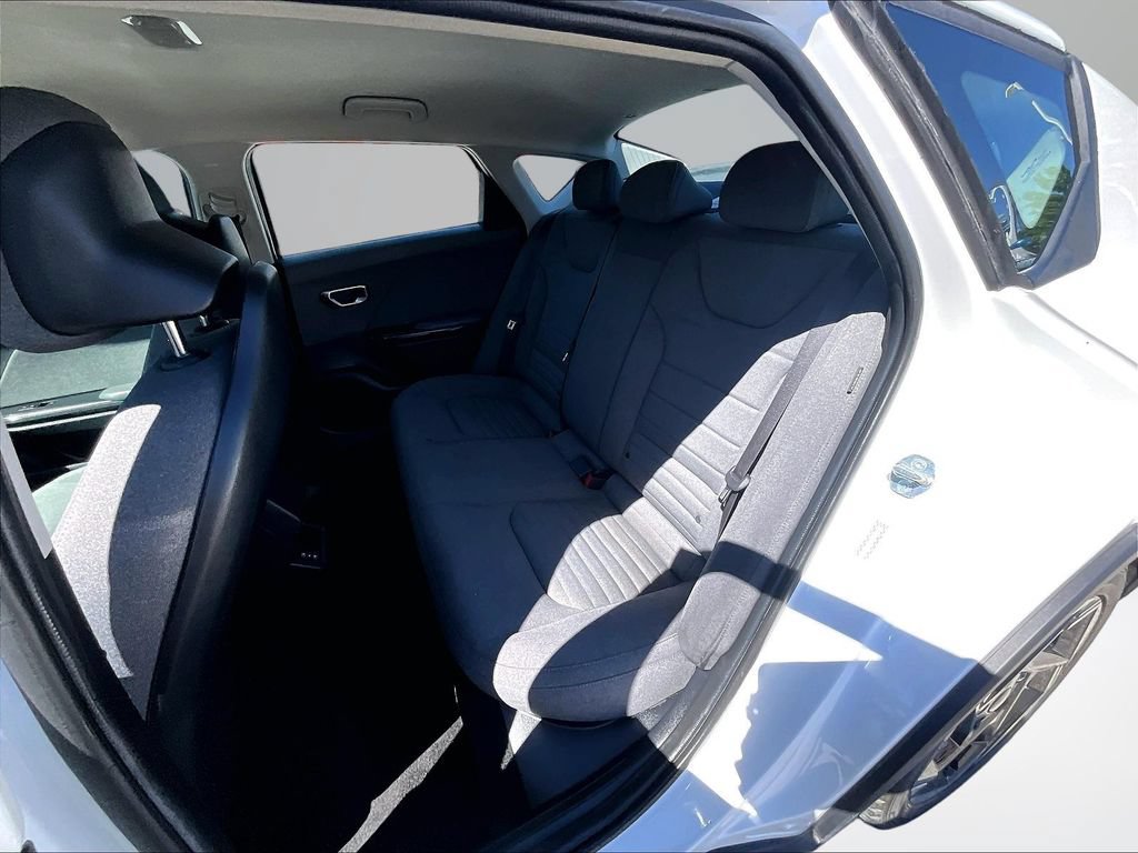 Used 2025 Kia K4 EX FWD image 27