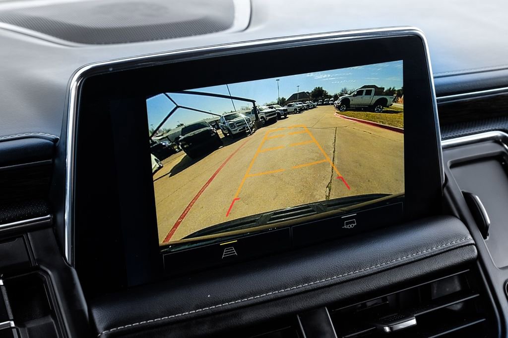 Used 2024 Chevrolet Suburban Premier image 18