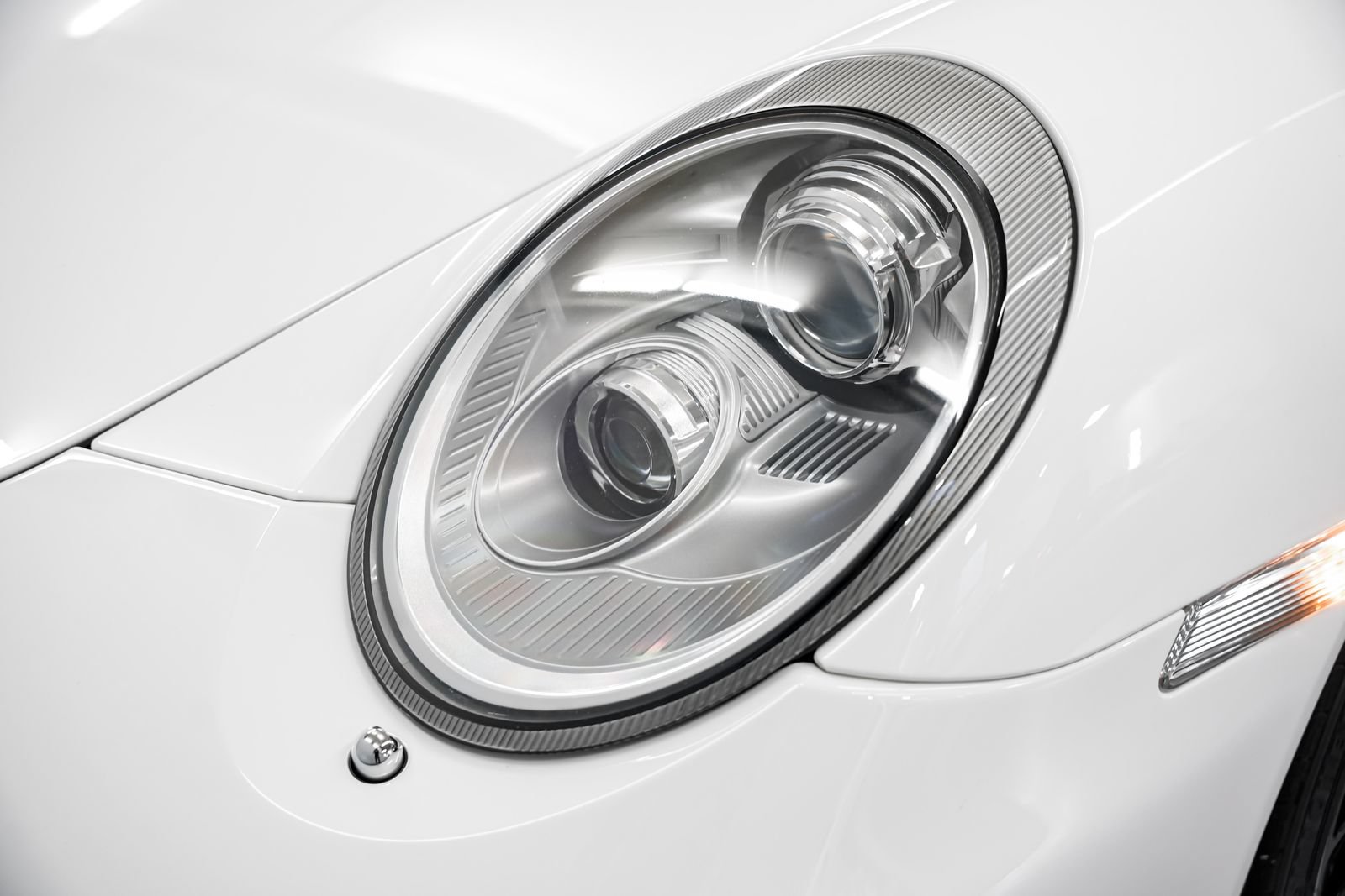 Used 2011 Porsche 911 Carrera GTS RWD image 31