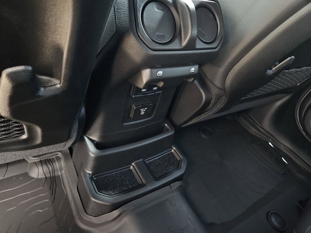 New 2026 Jeep Wrangler Unlimited Sahara AWD/4WD image 11
