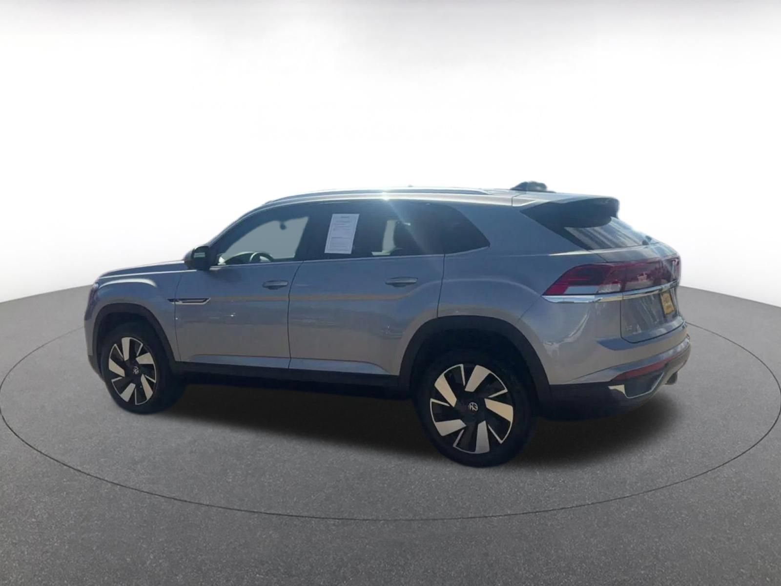 Used 2026 Volkswagen Atlas Cross Sport SE AWD/4WD image 9