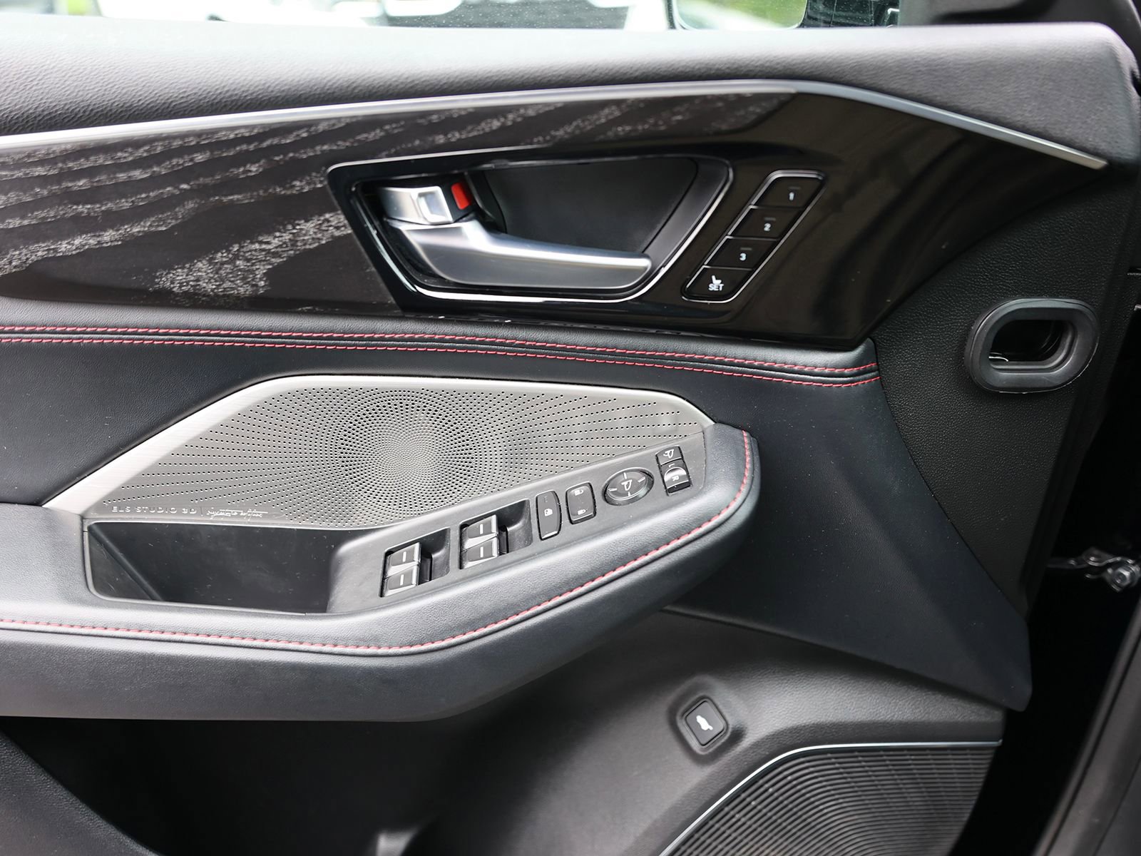 Used 2022 Acura MDX Type S image 42