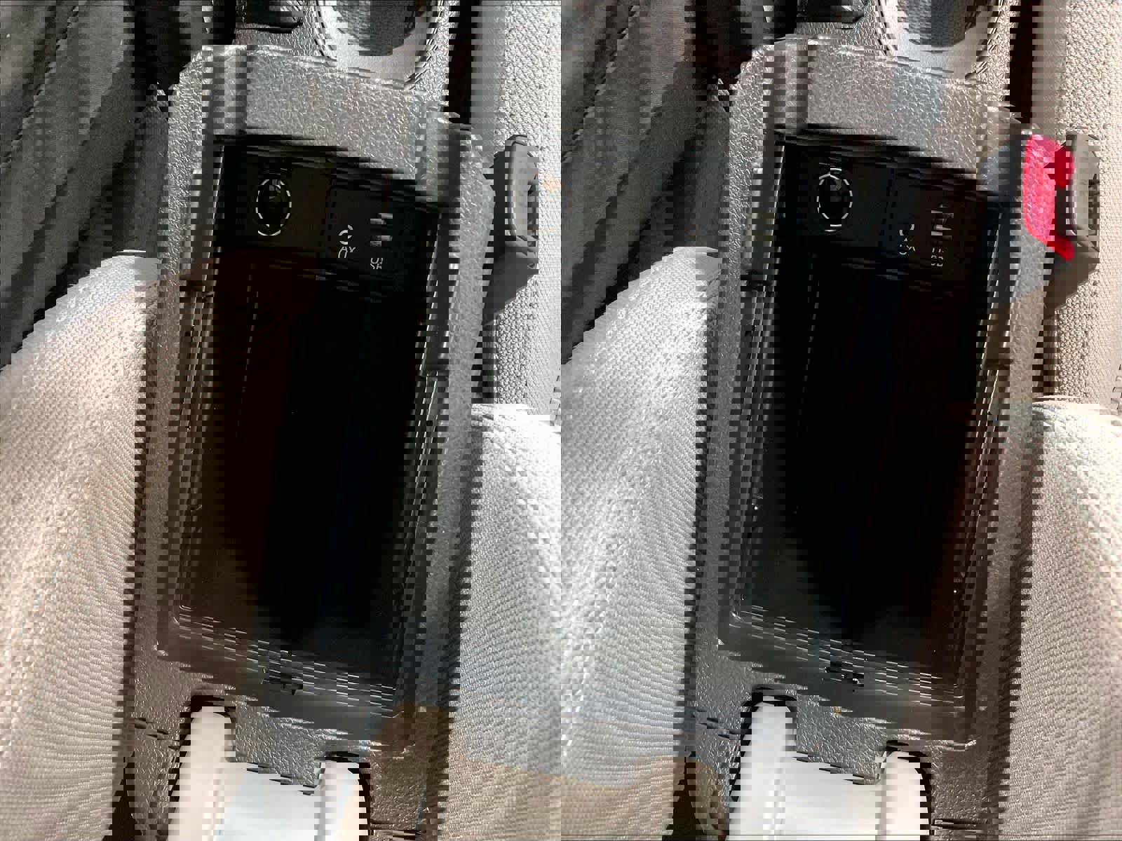 Used 2018 Subaru Forester 2.5i Premium w/ All-Weather Package image 28