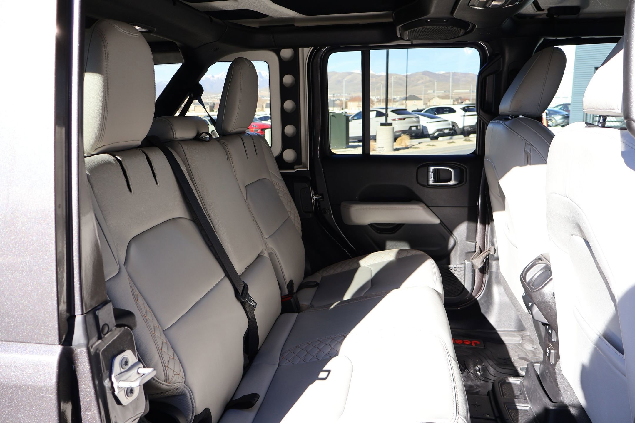 Used 2021 Jeep Wrangler Unlimited Sahara image 26