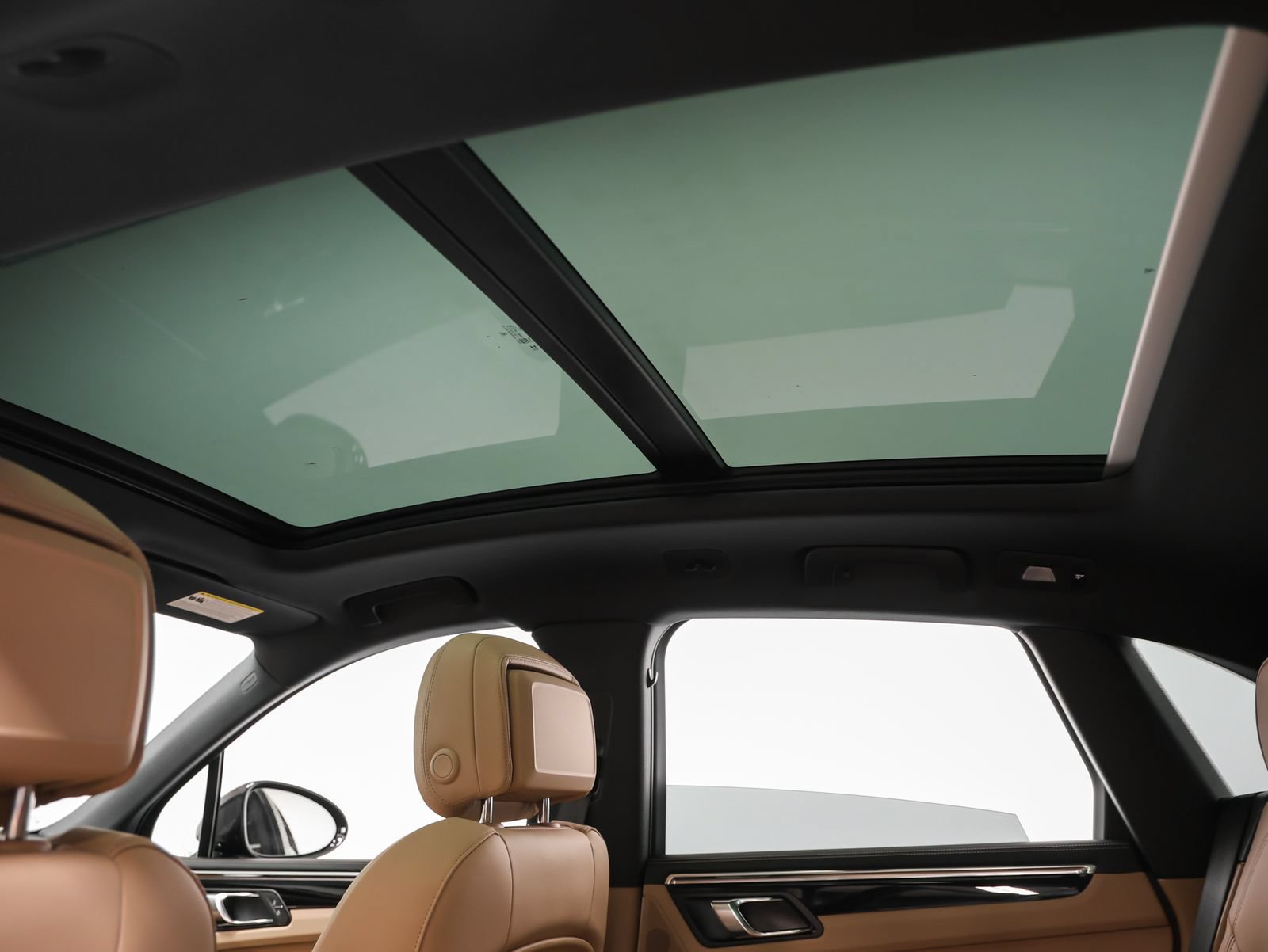 New 2026 Porsche Macan AWD/4WD image 44
