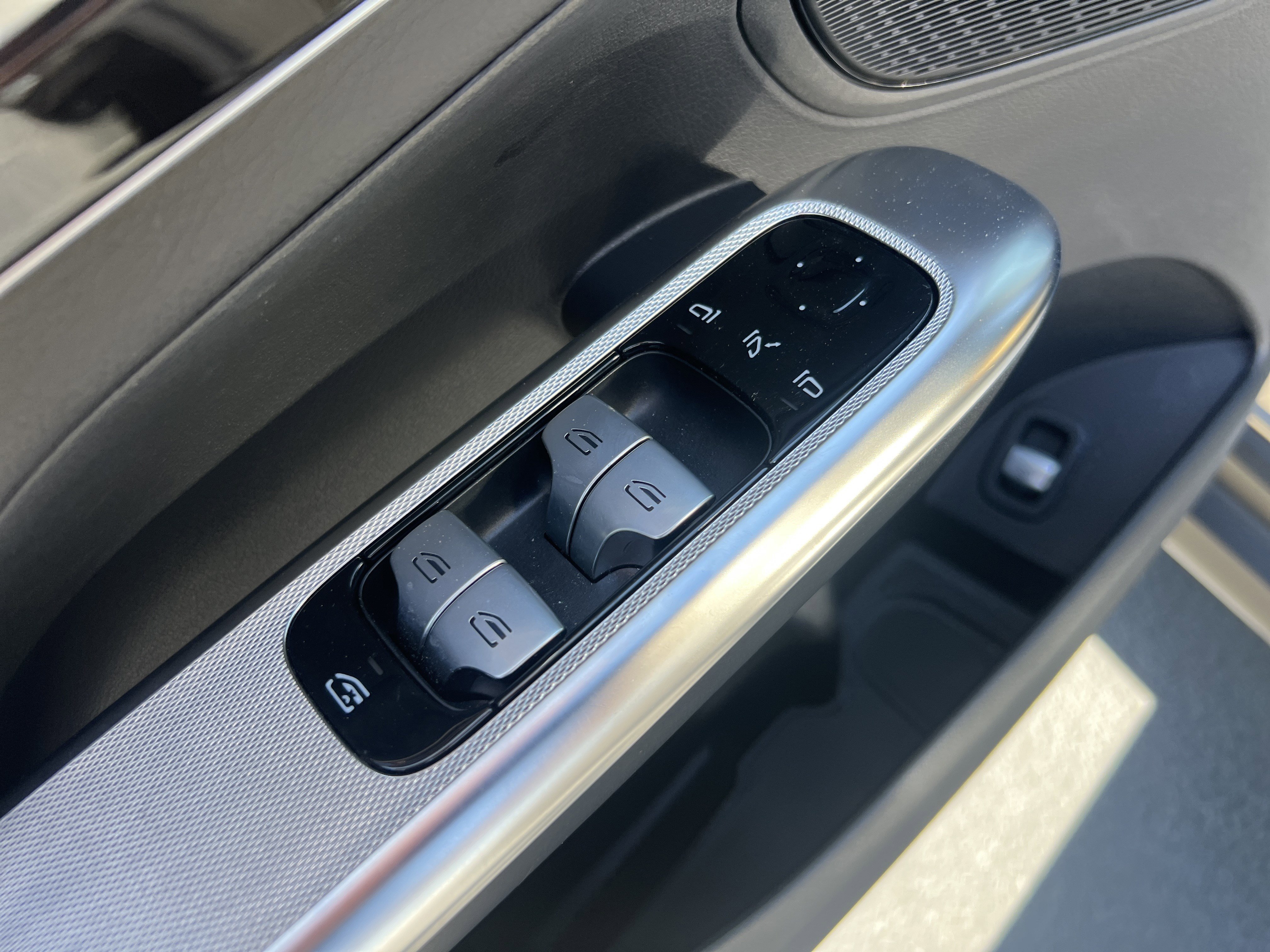 Certified 2024 Mercedes-Benz GLC 300 4MATIC image 15