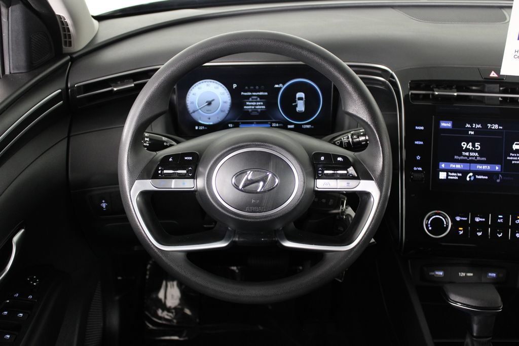 Certified 2024 Hyundai Tucson SE FWD image 10