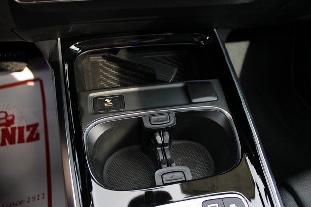 New 2025 Mercedes-Benz GLB 250 4MATIC image 27