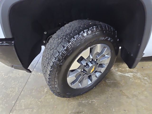 Used 2026 Chevrolet Silverado 2500 Custom w/ Custom Convenience Package image 33