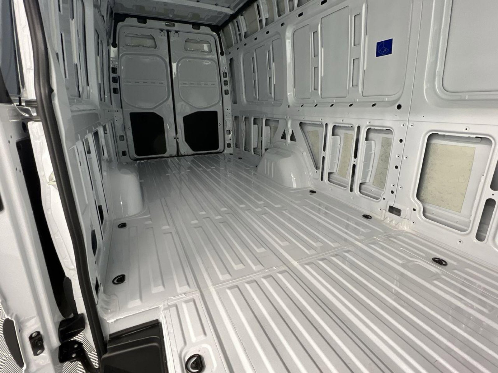 New 2025 Mercedes-Benz Sprinter 2500 image 24