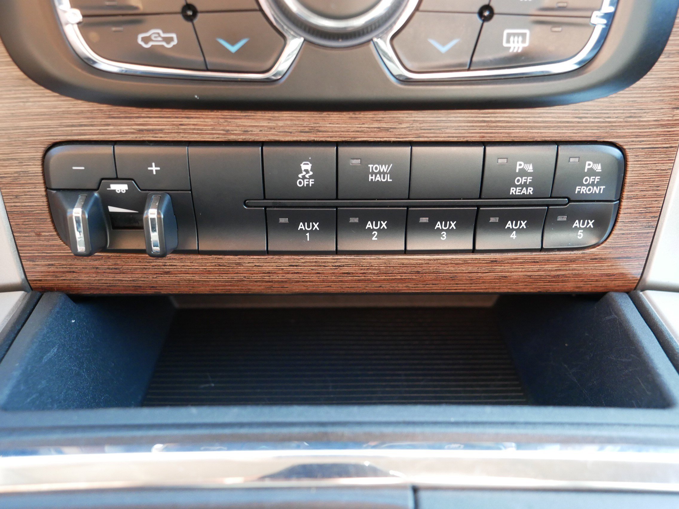 Used 2018 RAM 2500 Laramie w/ Snow Chief Group image 32