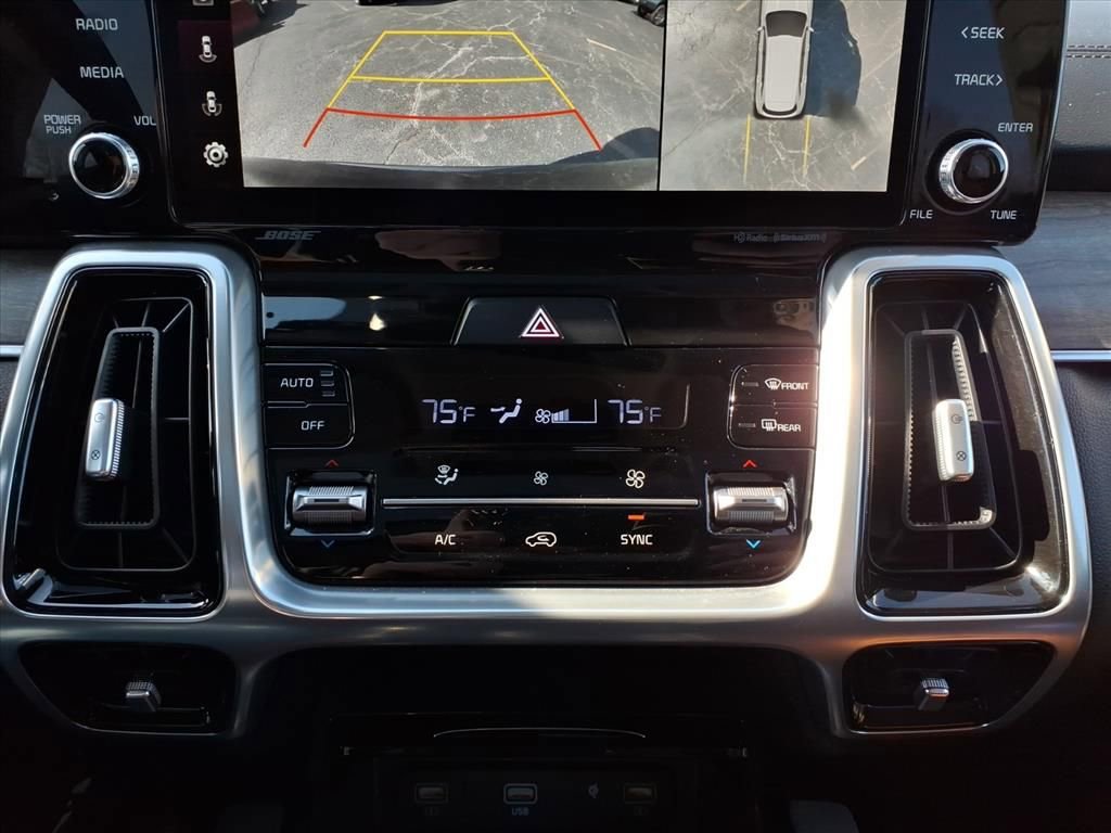 Used 2023 Kia Sorento SX Prestige image 12