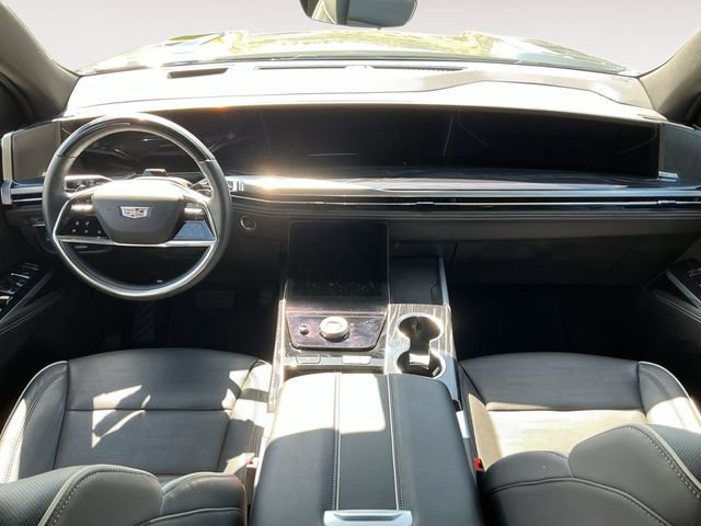 Used 2025 Cadillac Escalade Sport w/ LPO, ONYX Package AWD/4WD image 17